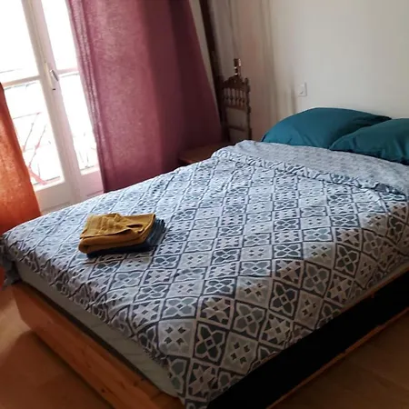Beautiful 100 M² In The Heart Of Paris