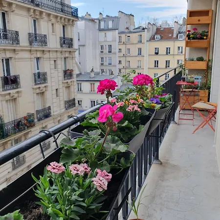 Beautiful 100 M² In The Heart Of Paris